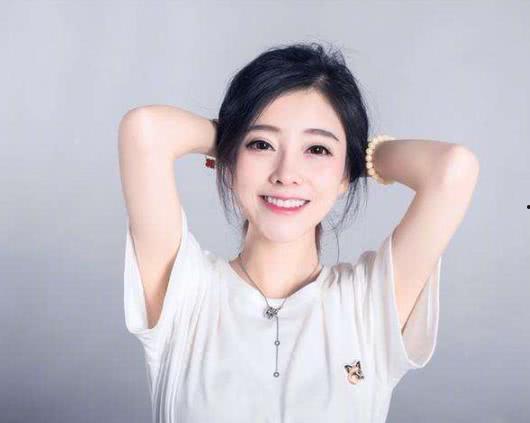 直播间明星网红是谁,揭秘当红明星网红的直播间魅力