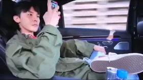 看明星网红演唱现场视频,明星网红演唱会精彩瞬间回顾