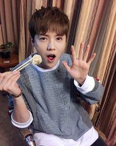 兔兔吃瓜娱乐肖宇梁,肖宇梁成焦点